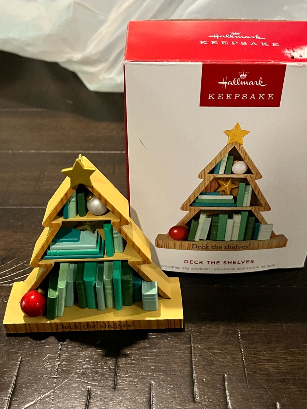 RARE 2025 Hallmark Deck the Shelves Book lover Keepsake ornament